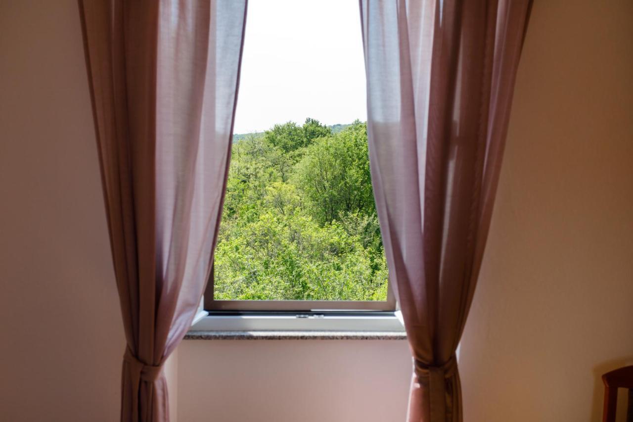 Villa Kuca Za Odmor "Na Paltu" Risika Esterno foto